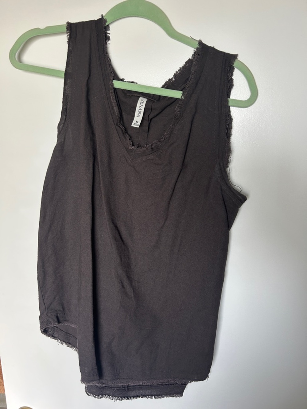 Zenana Outfitters Black Raw-Edge Sleeveless Tank